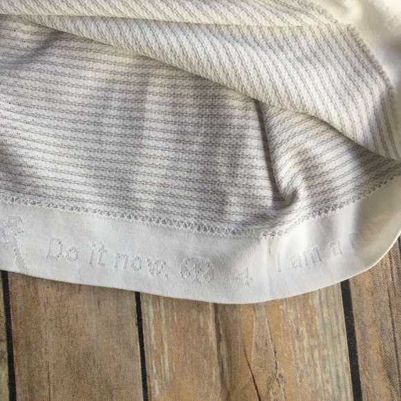 SOLDLululemon tank - Picture 4 of 4